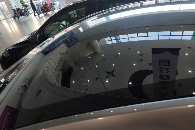 Used Tesla Model Y 2025 Rear-Wheel-Drive Version