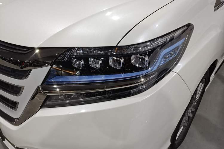 Used Honda Elysion 2019 2.0L Hybrid Luxury Edition
