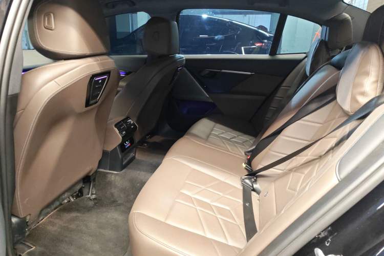 Used BMW i5 2024 eDrive 35L M Sport Package