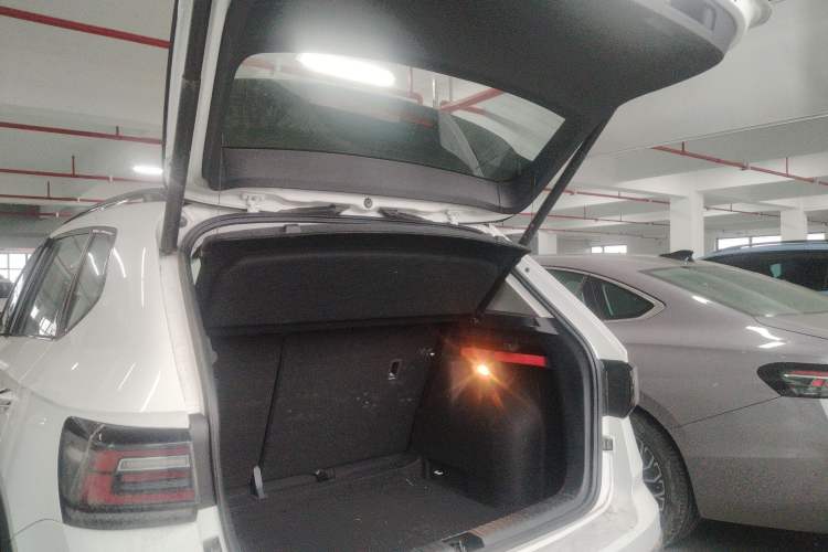 Used Volkswagen Tharu 2024 300TSI Two-Wheel-Drive Moon Luxury Edition