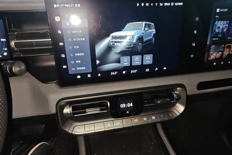 Used  BJ40 2024 2.0T All-New Urban Hunter Edition Ultimate Version
