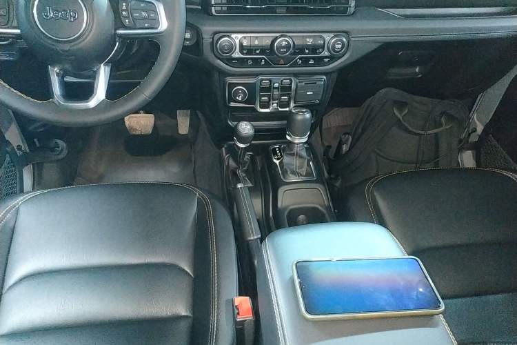 Used  Wrangler 2024 2.0T Sahara Four-Door Edition
