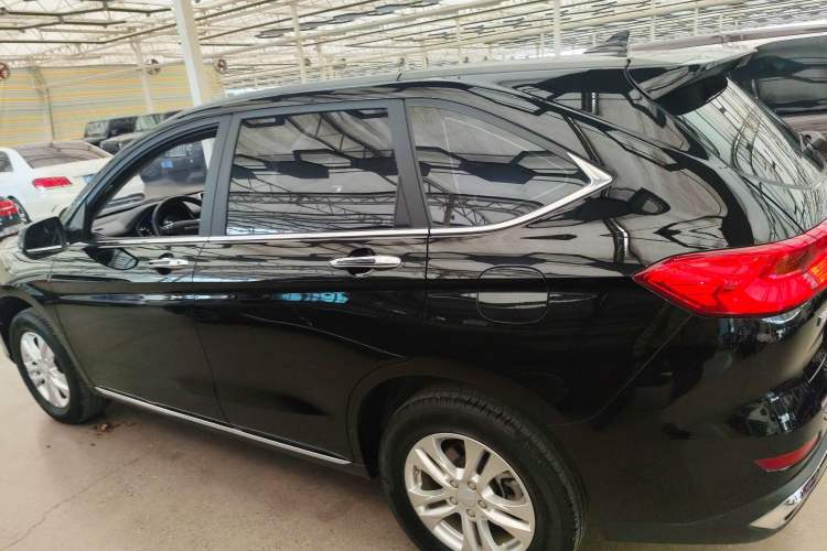 Used Haval M6 2021 PLUS 1.5T Manual Elite Smart Connectivity Model
