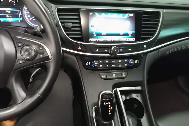 Used Buick LaCrosse 2018 20T Elite Edition