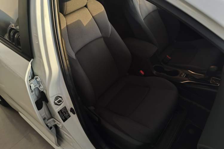 Used Toyota Levin 2019 185T CVT Entry-Level Version China VI Standard
