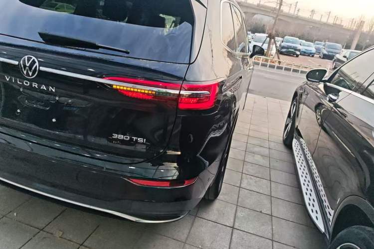 Used Volkswagen Viloran 2022 380TSI Luxury Edition