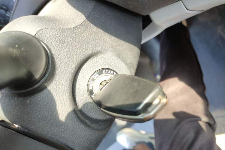 Used  M3 2022 PLUS IKEA Edition 1.8L Comfort Version
