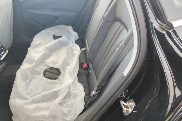 Used Volkswagen Passat 2026 Model, Outstanding 380TSI Xingkong Longteng Edition
