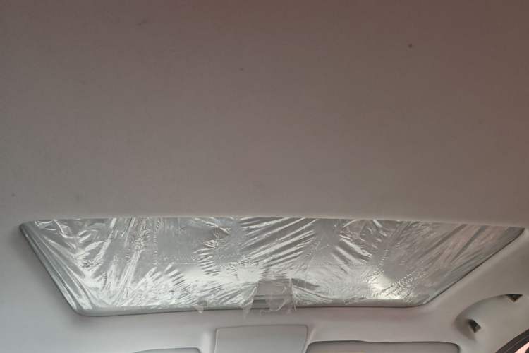 Used Volkswagen Lavida 2015 1.6L Automatic Comfort Edition
