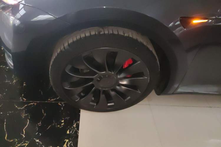 Used Tesla Model Y 2022 Performance High-Performance All-Wheel-Drive Version
