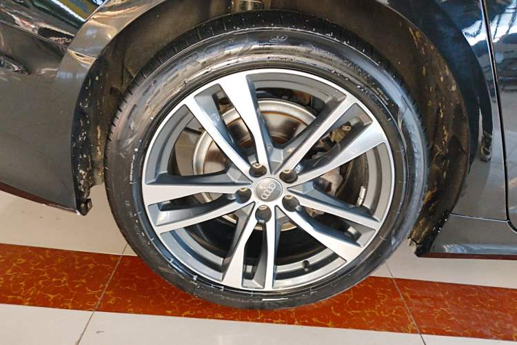 Used Audi A6L 2019 40 TFSI Luxury Dynamic Model
