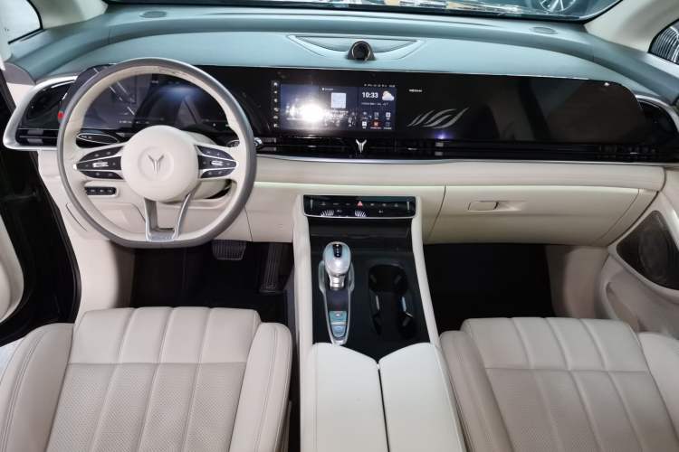 Used VOYAH Dream 2024 PHEV Extended-Range Premium Edition