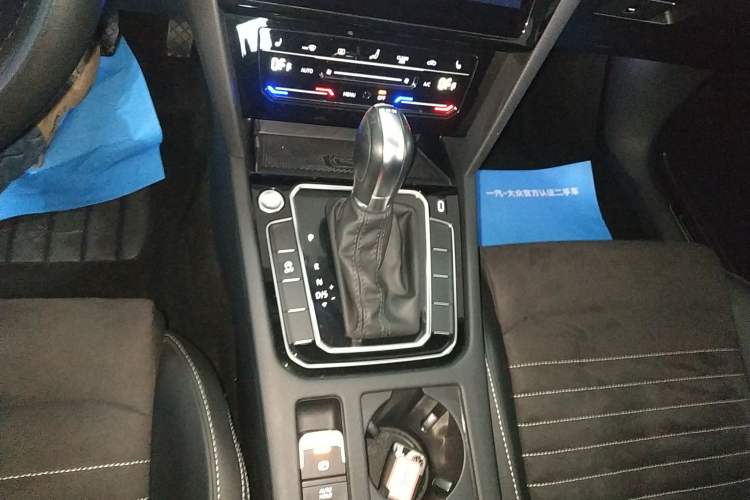 Used Volkswagen Magotan 2020 330TSI DSG Leading Model
