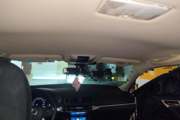 Used Lexus CT 2017 CT200h Elite Edition Two-Tone China V Standard