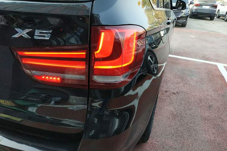 Used BMW X5 2014 xDrive35i Leading Model