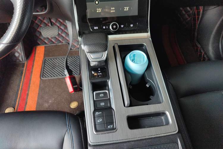 Used Roewe RX5 2020 PLUS 300TGI Automatic Ali National Trend Flagship Edition
