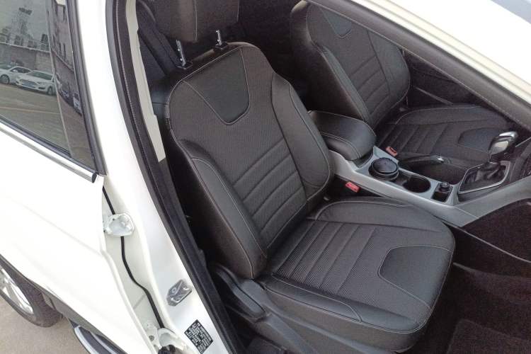 Used Ford Kuga 2015 1.5L GTDi Two-Wheel Drive Fashion Edition