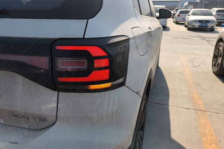 Used Volkswagen Tacqua 2023 200TSI DSG Joy-Connect Edition
