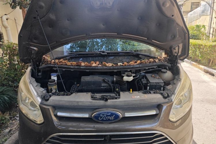 Used Ford Tourneo Custom 2017 2.0T Automatic Elite Version
