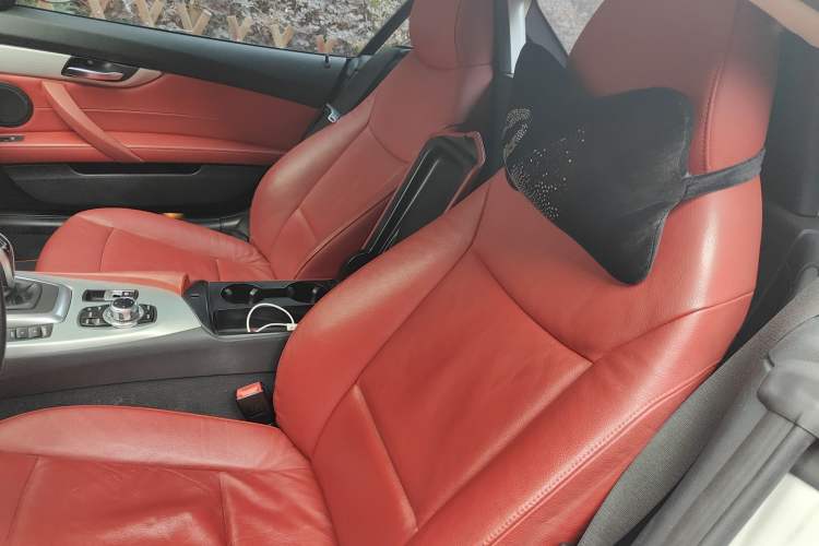 Used BMW Z4 2013 sDrive20i Leading Model
