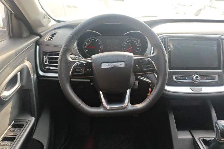 Used JETOUR X70M 2020 Revised 1.5T Manual Partner Version 5-Seater
