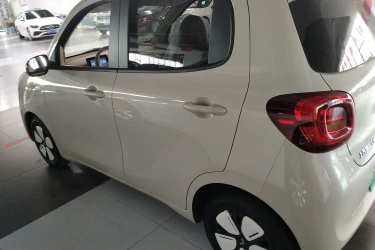 Used Wuling Hongguang MINIEV 2025 Four-Door Version Advanced Edition
