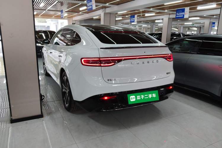 Used Hima Luxeed R7 2024 All-Electric 736 km Ultra