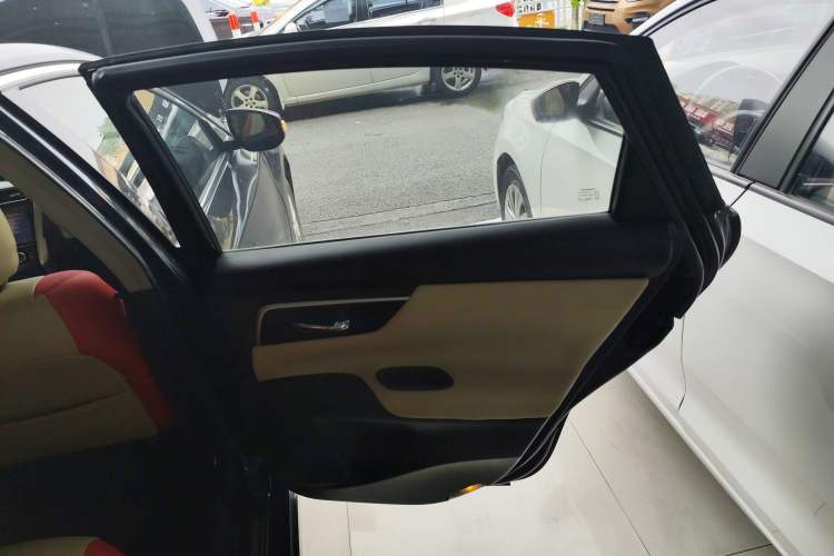 Used Nissan Teana 2018 2.0L XL Smart Upgrade Edition
