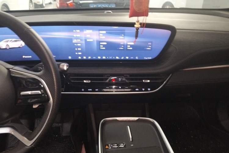 Used Buick LaCrosse 2025 28T Platinum Edition
