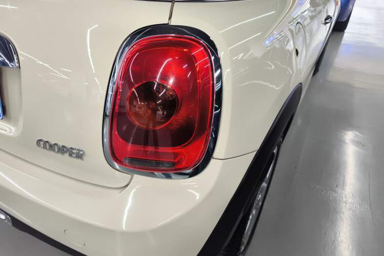 Used  MINI 2014 1.5T COOPER Fun
