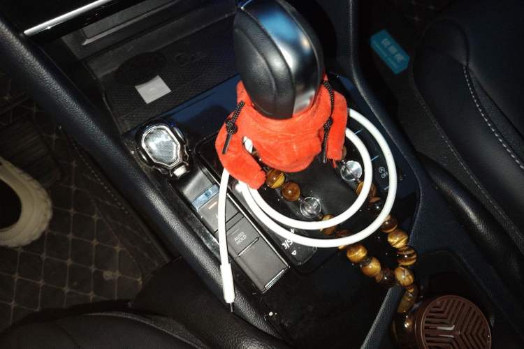 Used Volkswagen Tharu 2023 300TSI Two-Wheel-Drive Moonlight Edition
