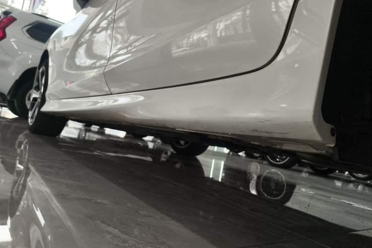 Used Honda Jade 2017 210 TURBO CVT Luxury Edition 5 Seats
