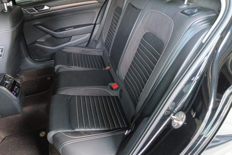 Used Volkswagen Magotan 2020 330TSI DSG Leading Model
