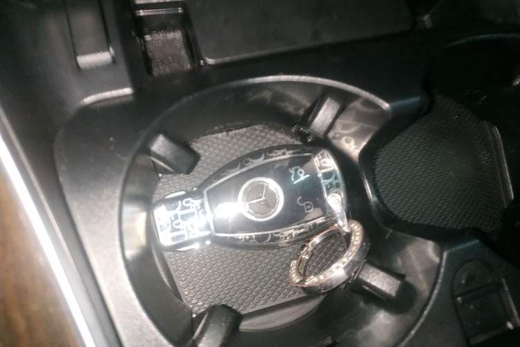 Used Mercedes-Benz GLC 2018 GLC 260 4MATIC Luxury Model