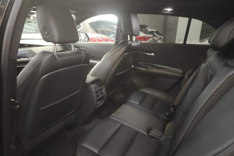 Used Cadillac XT4 2018 28T Two-Wheel Drive Tech Version
