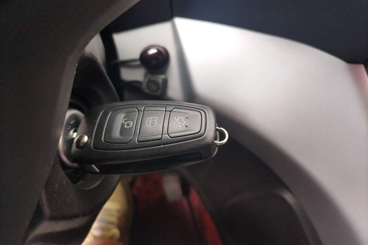 Used Ford Kuga 2013 1.6L GTDi Two-Wheel-Drive Trend Model
