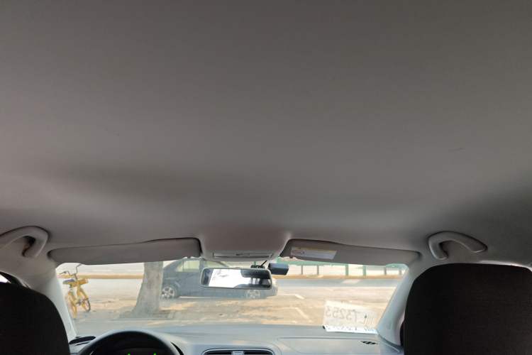 Used Volkswagen Polo 2014 1.4L Manual Fashion Edition
