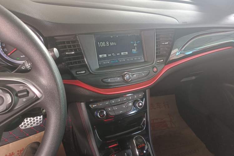 Used Buick Verano 2016 Hatchback GS 20T Dual-Clutch Passionate Sporty Model
