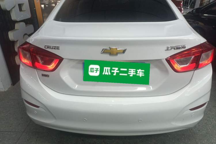 Used Chevrolet Cruze 2018 320 Automatic Pioneer Sunroof Edition
