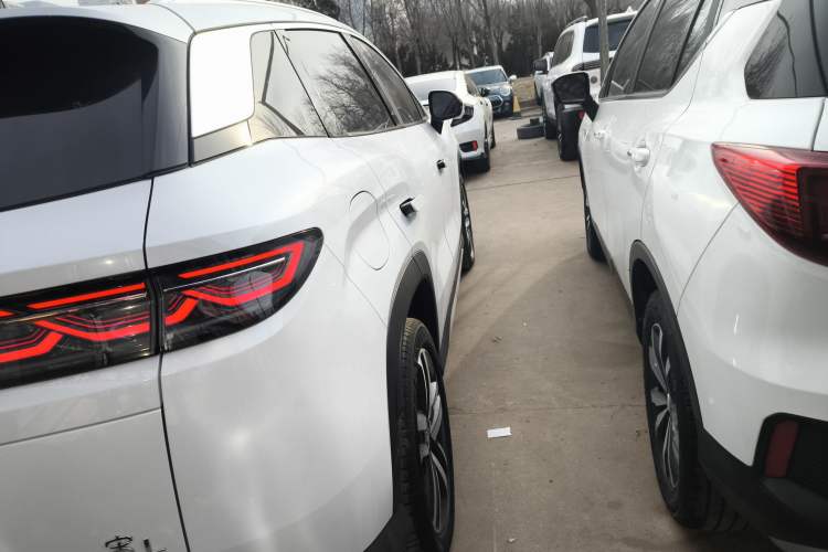 Used BYD Song L DM-i 2024 112 km Leading Edition