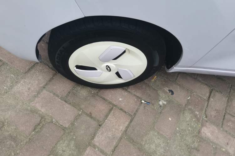 Used Chery QQ Ice Cream 2022 120km Conical Shape Lithium Iron Phosphate