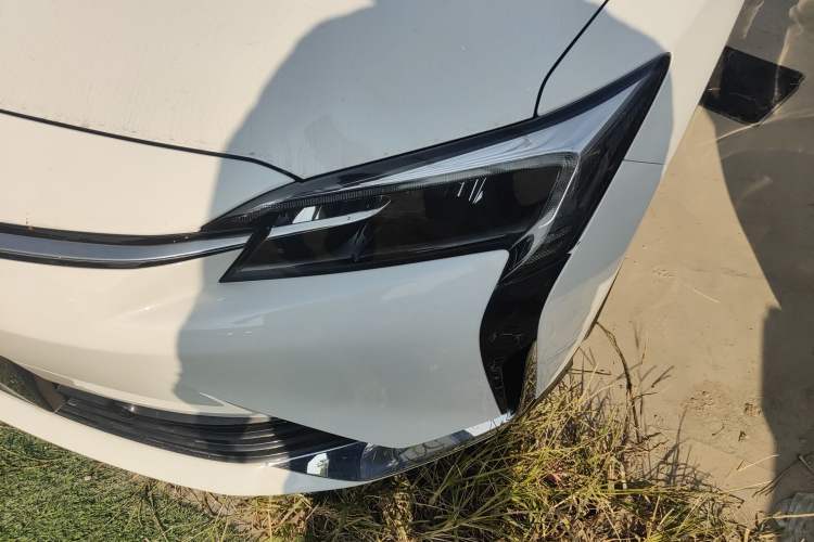 Used Buick Velite 6 2022 Connected Fashion PLUS
