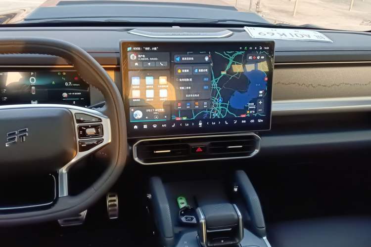 Used JETOUR Traveler 2023 2.0T All-Wheel Drive CrossPRO+
