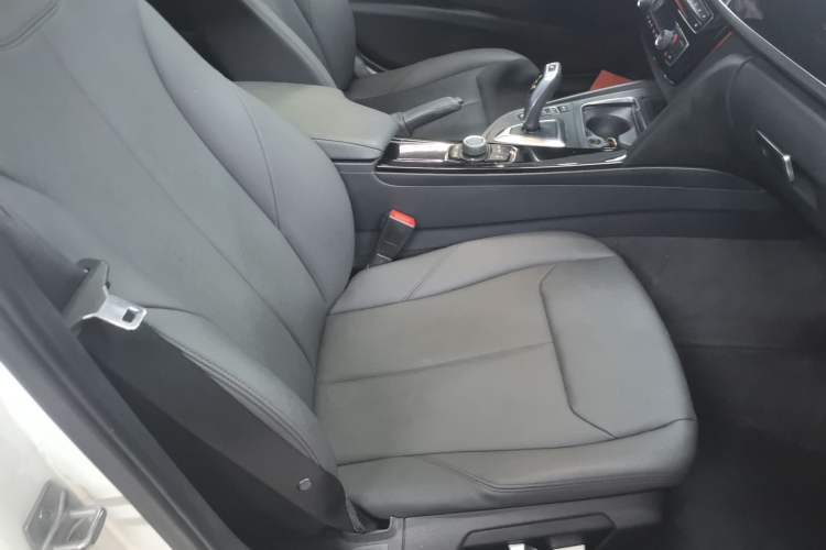 Used BMW 3 Series 2016 320Li Ambition Model