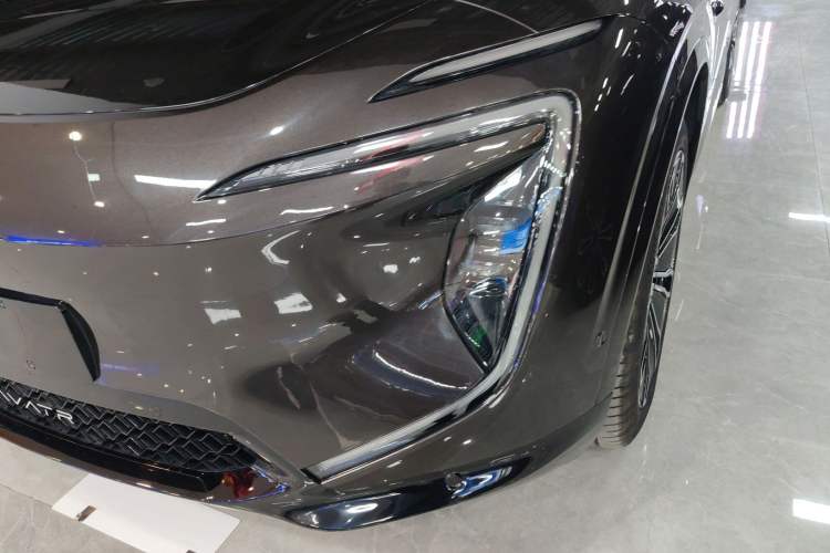 Used  07 2024 Max Extended-Range Edition
