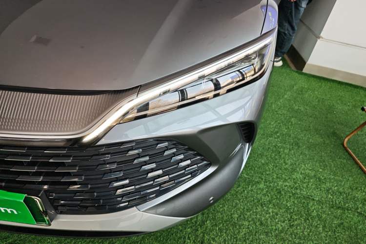 Used BYD Song L DM-i 2024 160km Beyond Edition
