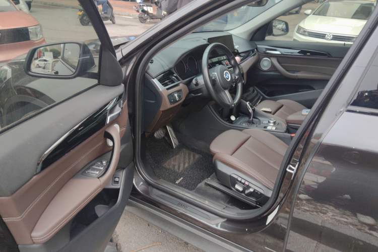 Used BMW X1 2021 Restyled sDrive25Li Leading Edition
