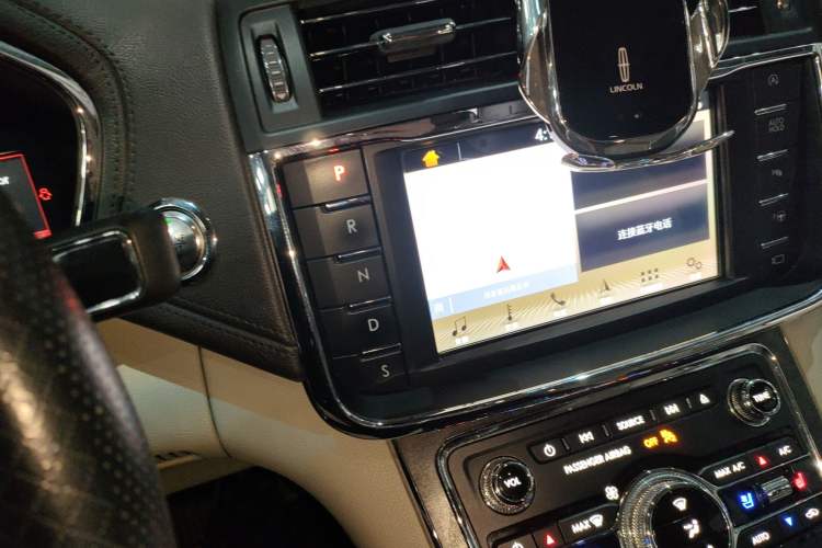 Used Lincoln Continental 2019 2.0T Two-Wheel Drive Prestige Version China VI Standard
