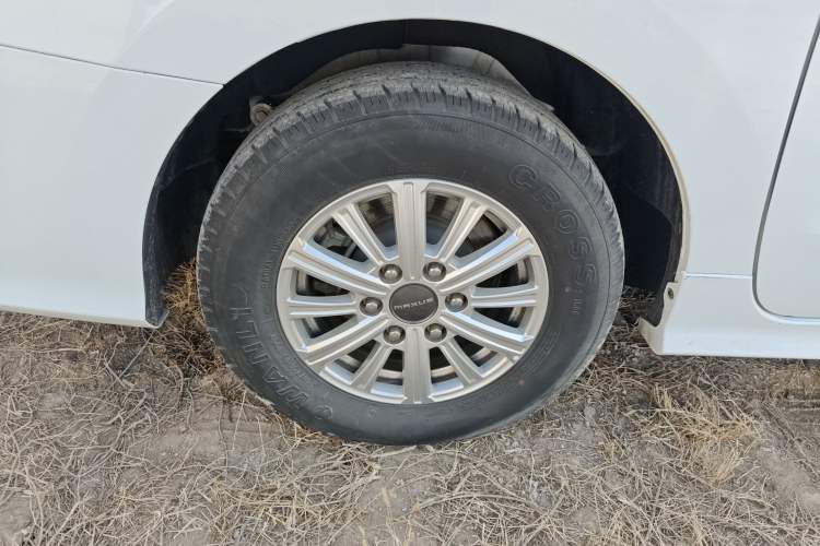 Used SAIC MAXUS G20 2023 Facelifted ES 2.0T Gasoline Automatic Value Edition