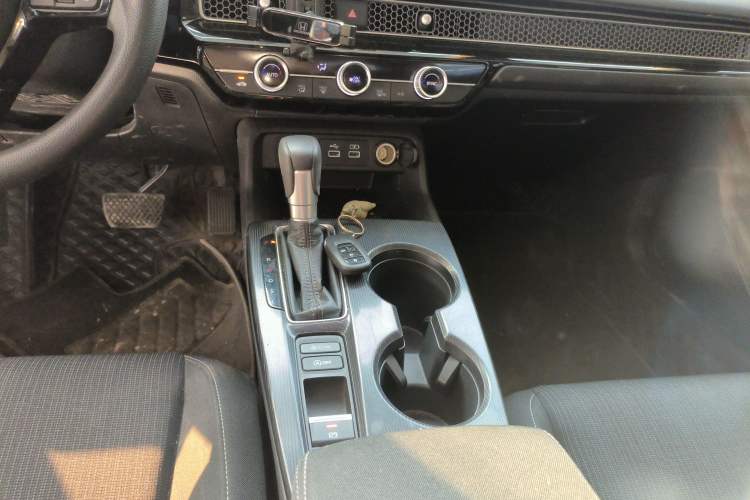 Used Honda Civic 2022 240TURBO CVT Dynamic Edition
